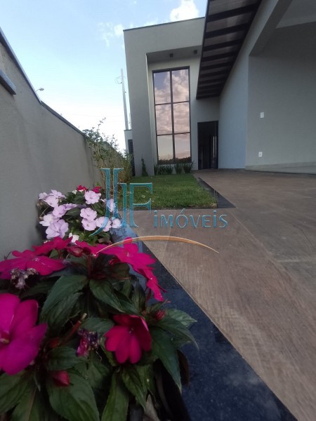 Casa Condomínio - Centro - Cajuru